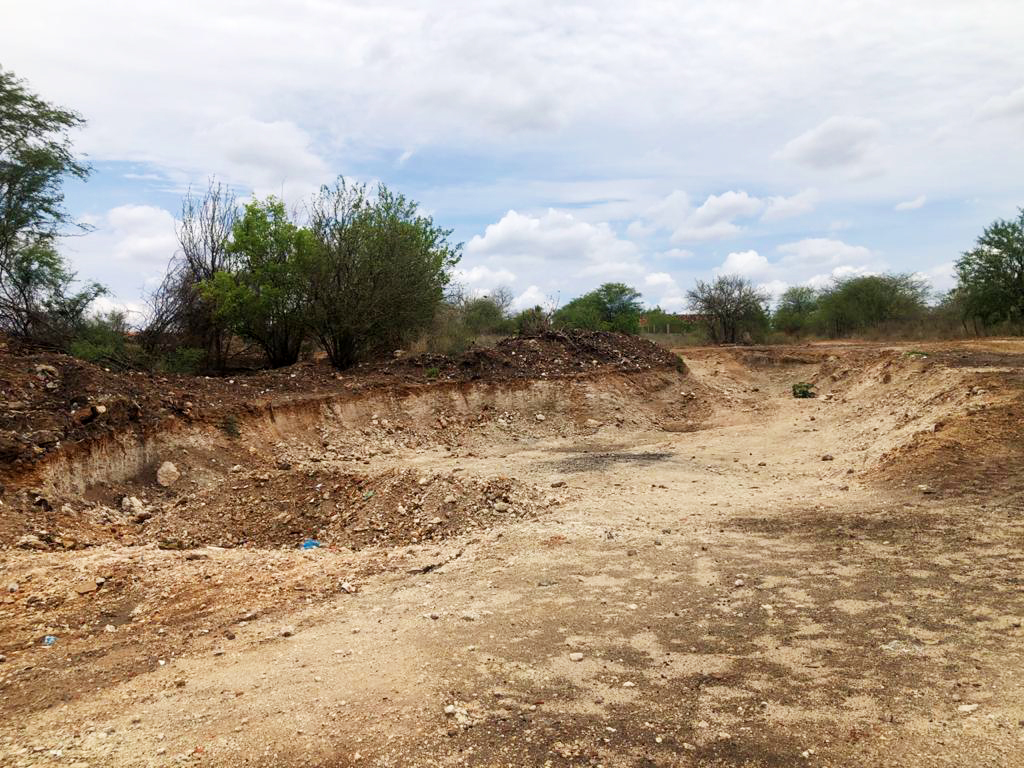 Situação do terreno próximo à nascente, em Itaguaçú